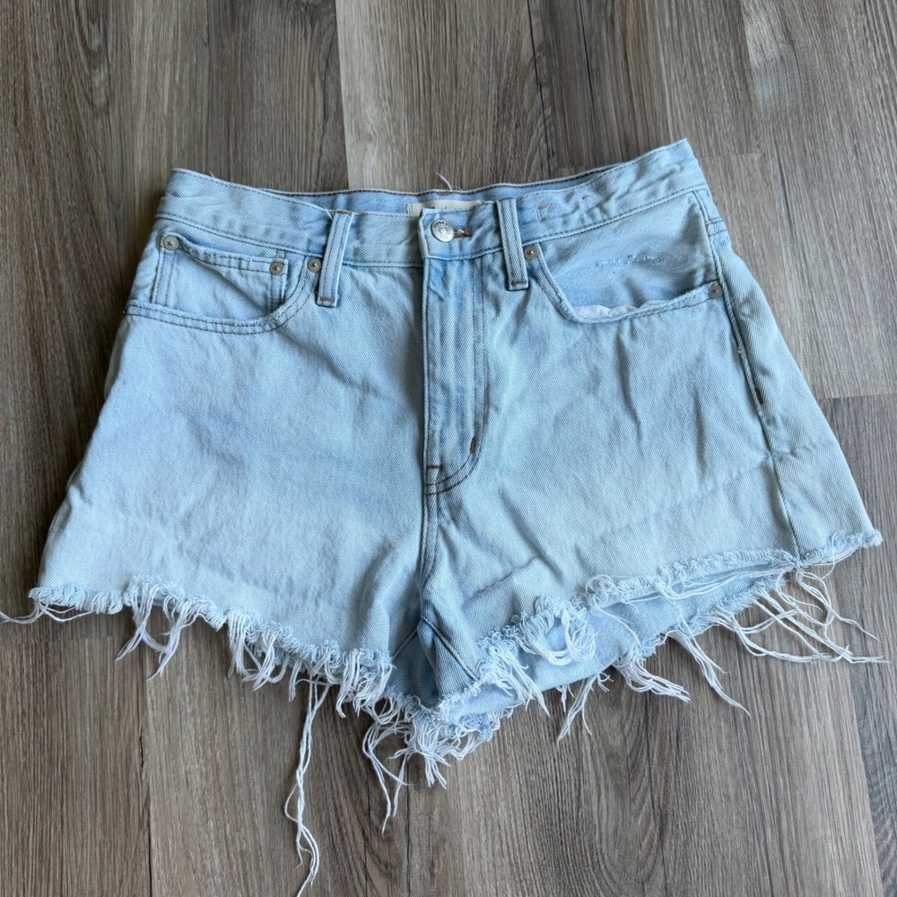 Madewell Relaxed Denim Shorts Light Wash High Rise Raw Fringe Hem Womens Size 26